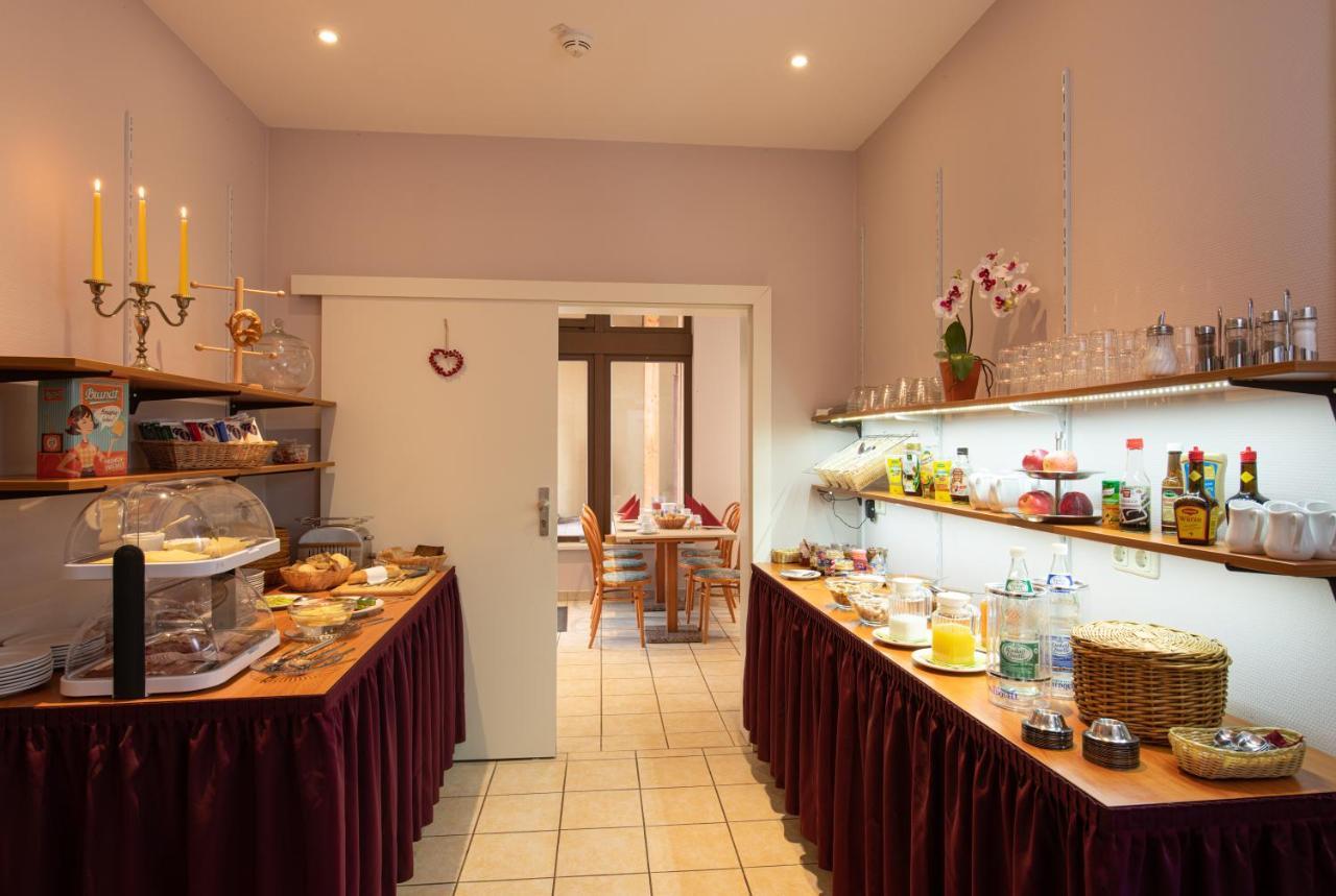 Pension-Cafe-Libelle Elxleben bei Arnstadt エクステリア 写真