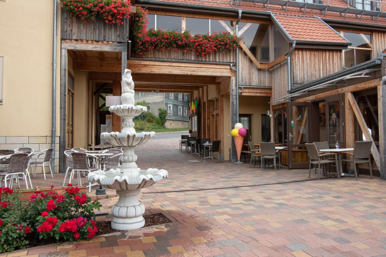 Pension-Cafe-Libelle Elxleben bei Arnstadt エクステリア 写真