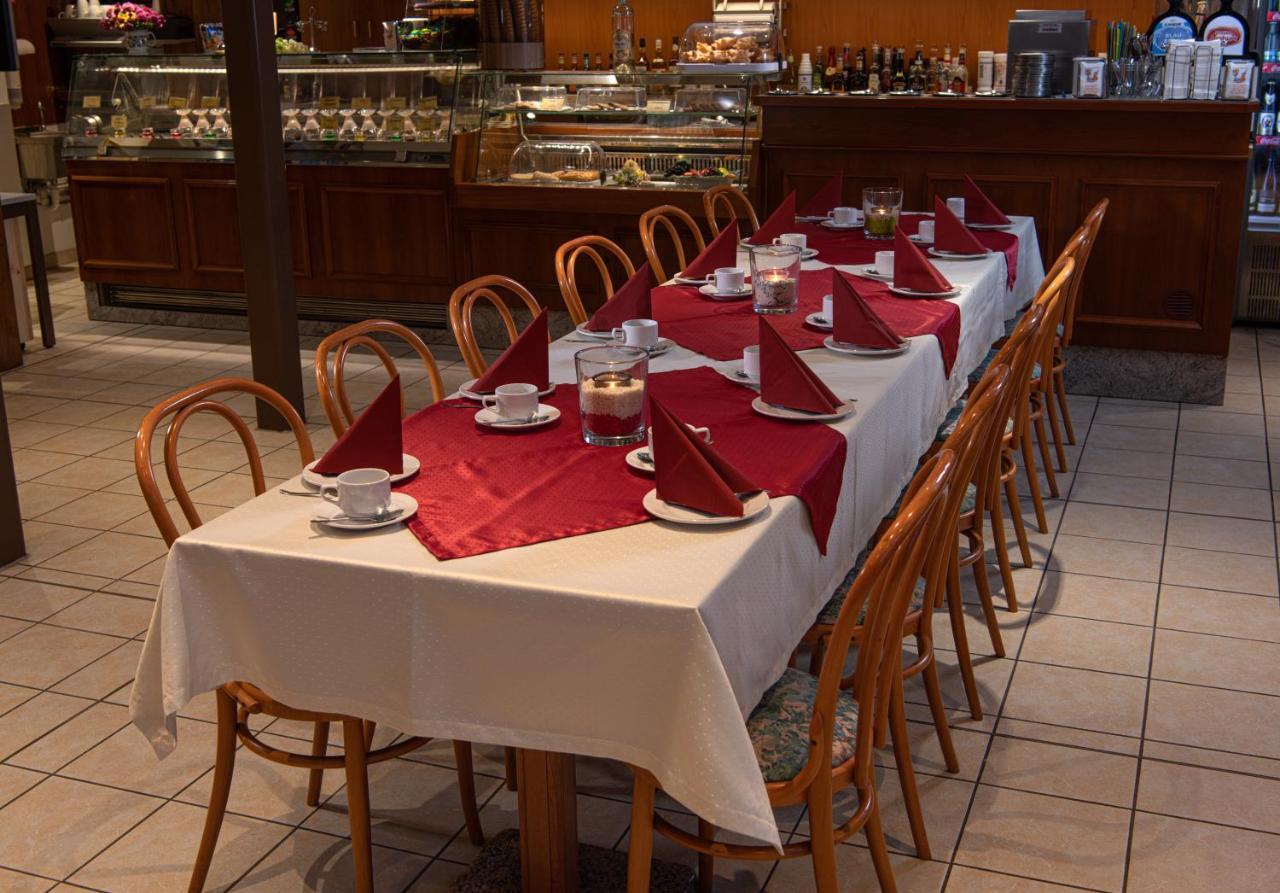 Pension-Cafe-Libelle Elxleben bei Arnstadt エクステリア 写真
