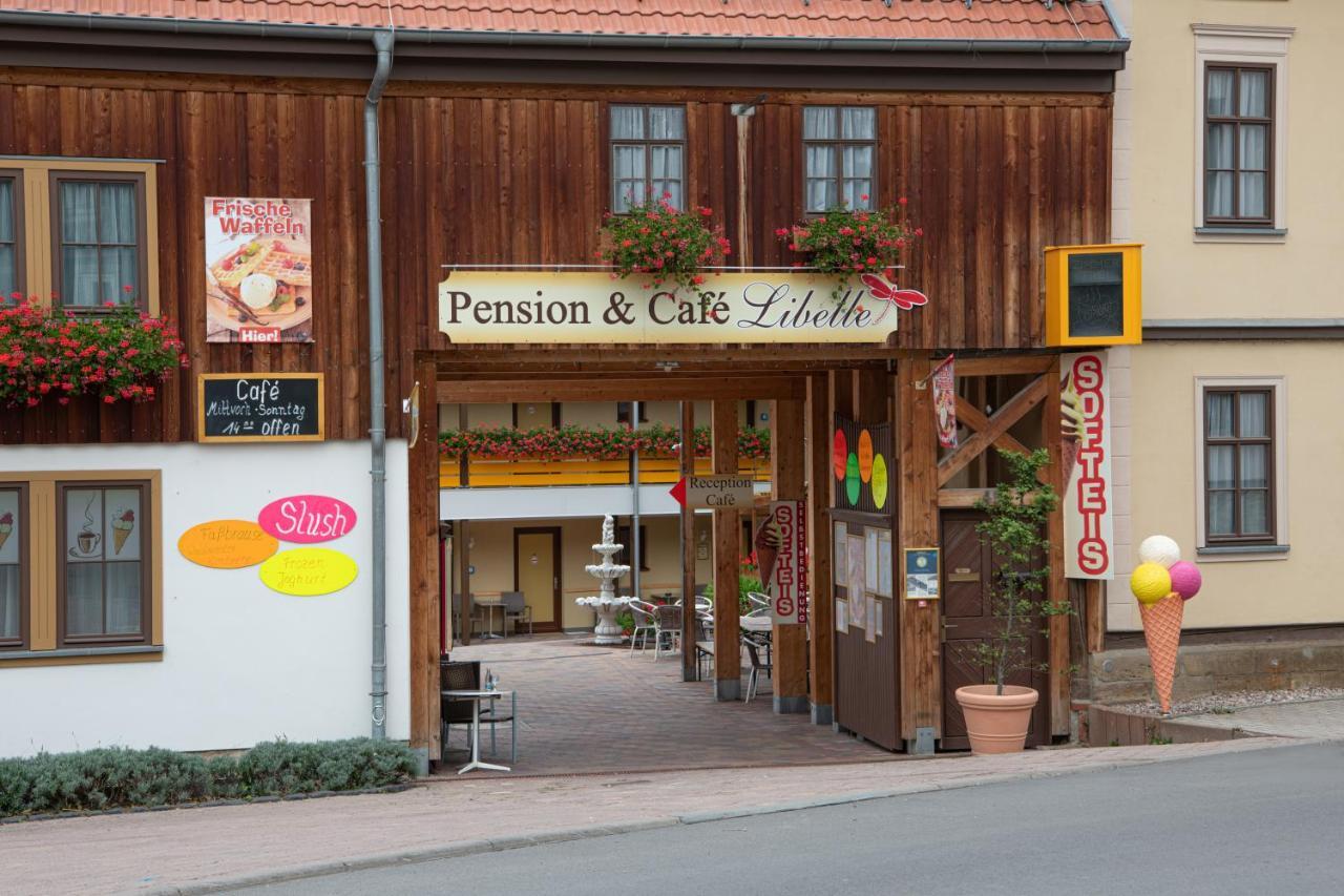 Pension-Cafe-Libelle Elxleben bei Arnstadt エクステリア 写真
